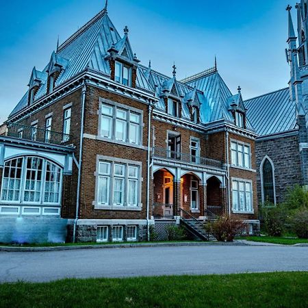 Hotel Chateau Cran Chaud Chicoutimi Extérieur photo